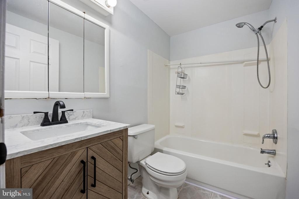 2504 Greenwood Drive - Photo 16