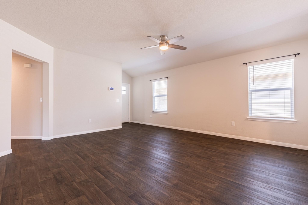 14007 Levy Ln - Photo 5