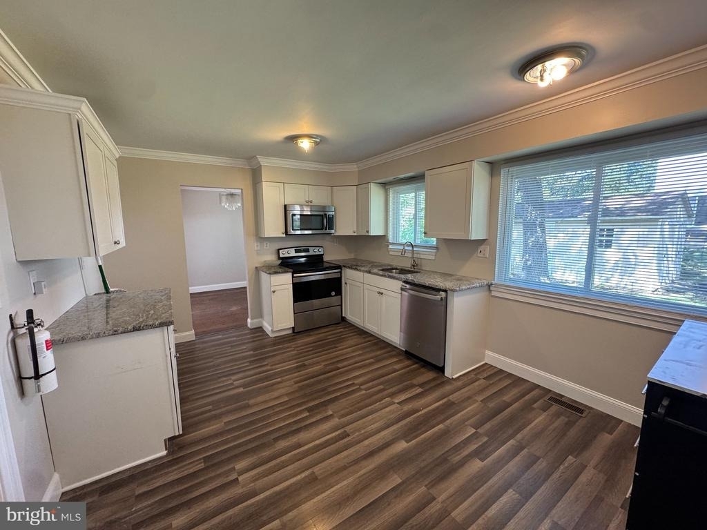 126 Morris Street - Photo 8