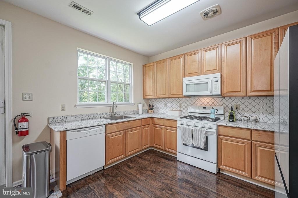 7503 Juniper Lane - Photo 12