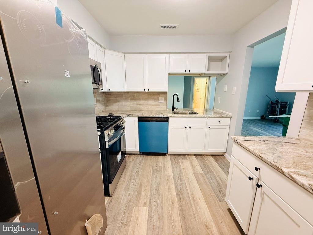 4405 Waterperry Court - Photo 15