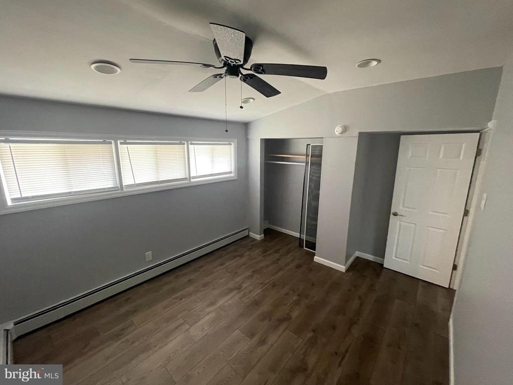 221 County Avenue - Photo 14