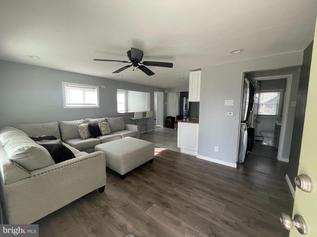 221 County Avenue - Photo 2