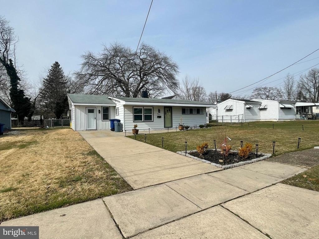 221 County Avenue - Photo 1