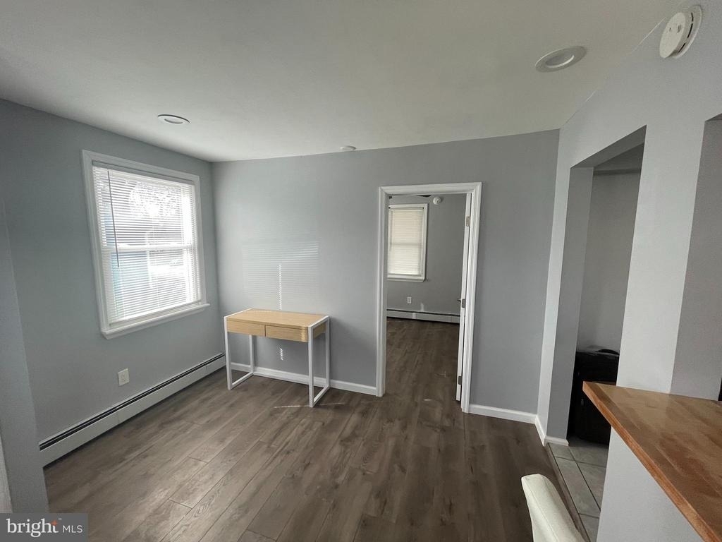 221 County Avenue - Photo 8