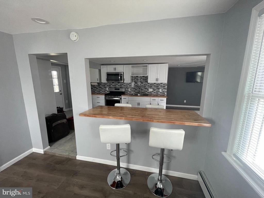 221 County Avenue - Photo 6
