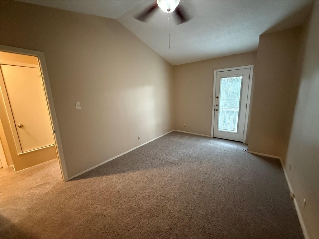 812 Ramble Ln - Photo 7