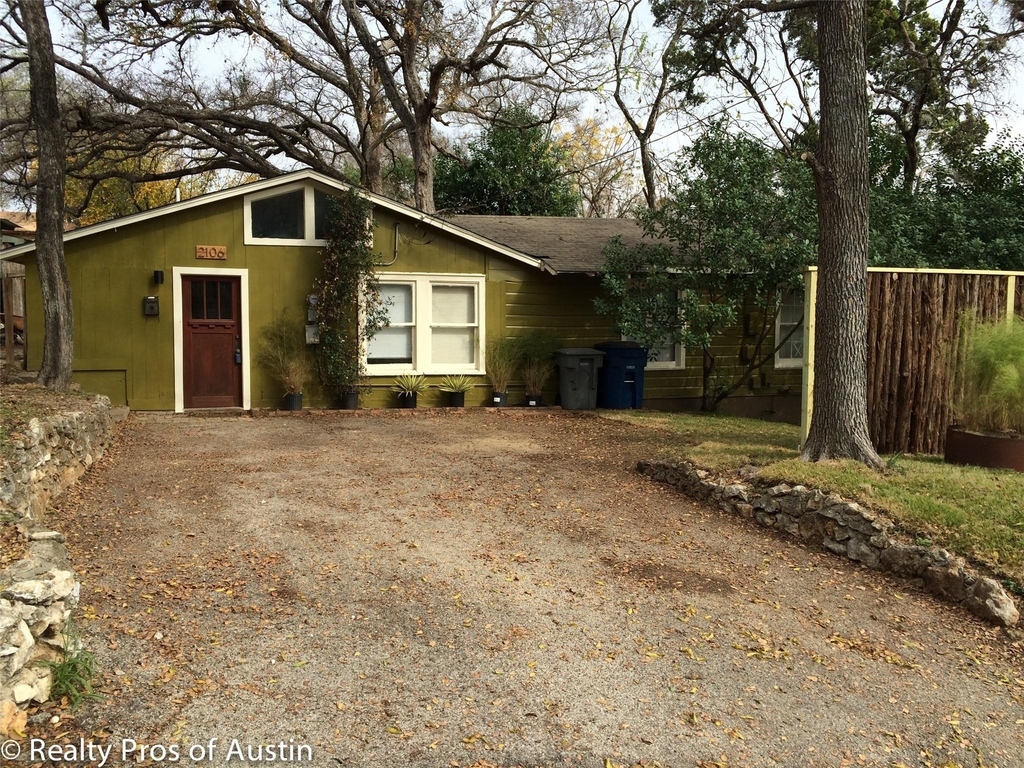 2106 W 7th St - Photo 0