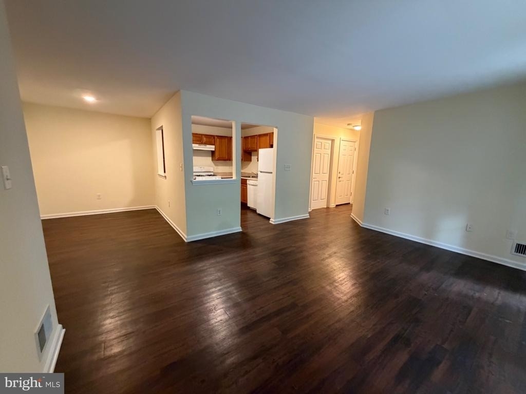 71 Iroquois Drive - Photo 3