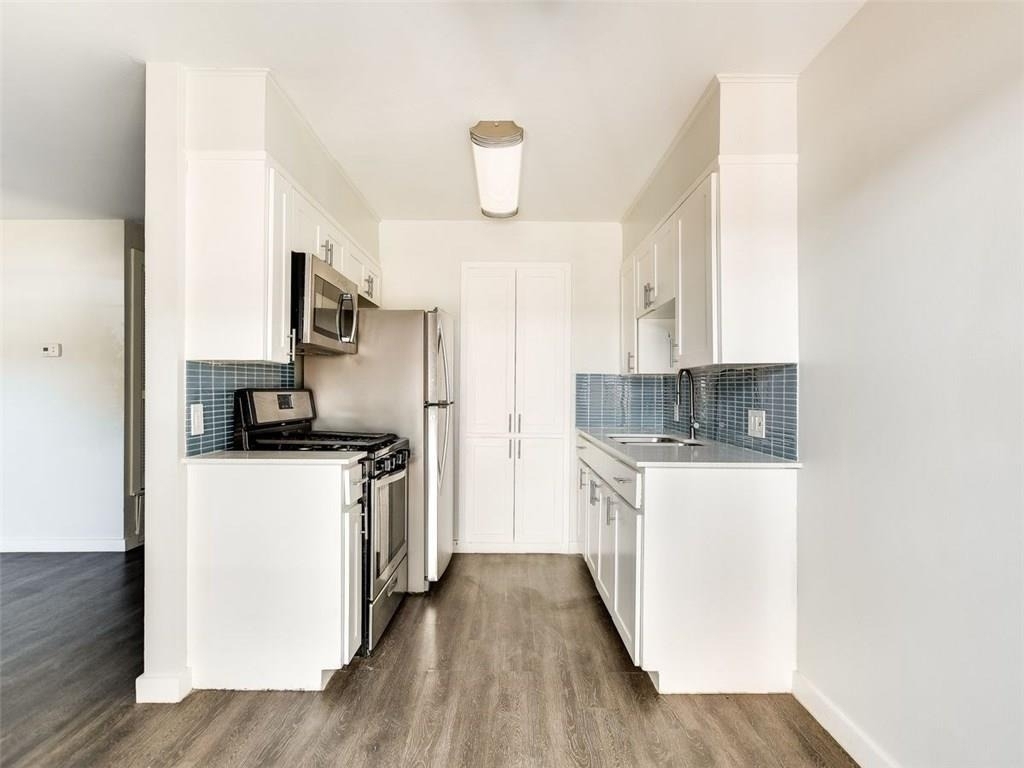 6113 Manor Rd - Photo 5