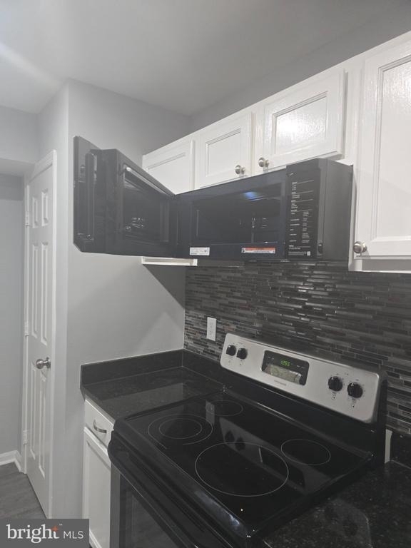 9605 Lake Pointe Court - Photo 8