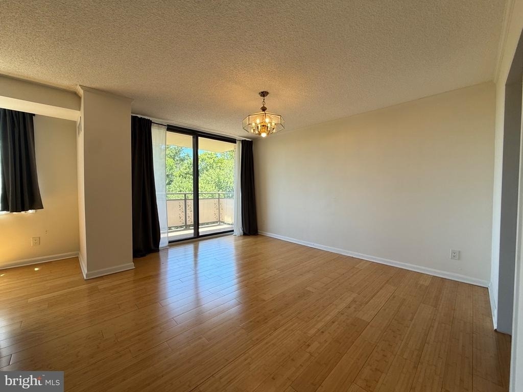 5225 Pooks Hill Road - Photo 5