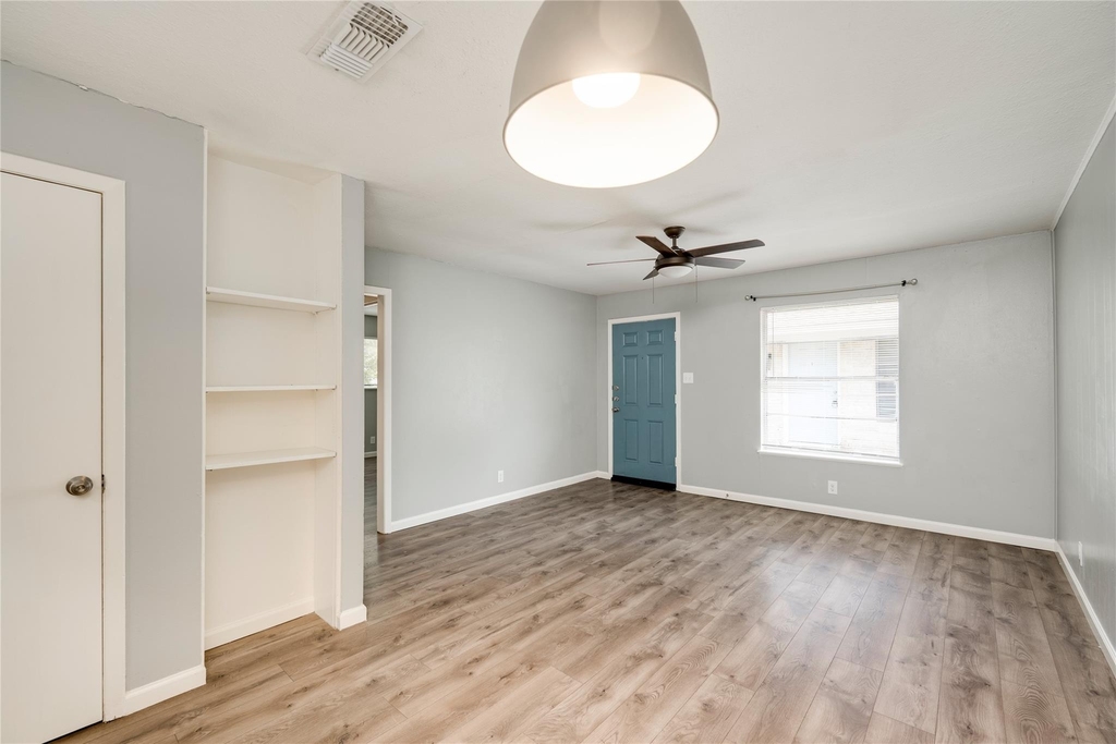 838 N Meadows Dr - Photo 10