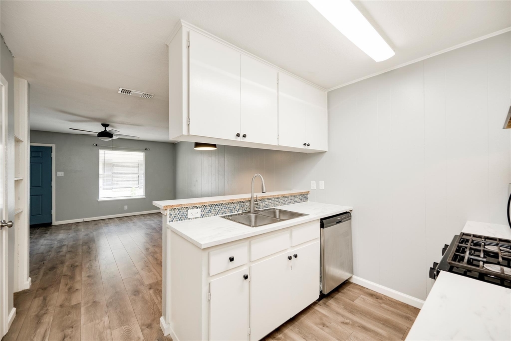 838 N Meadows Dr - Photo 12