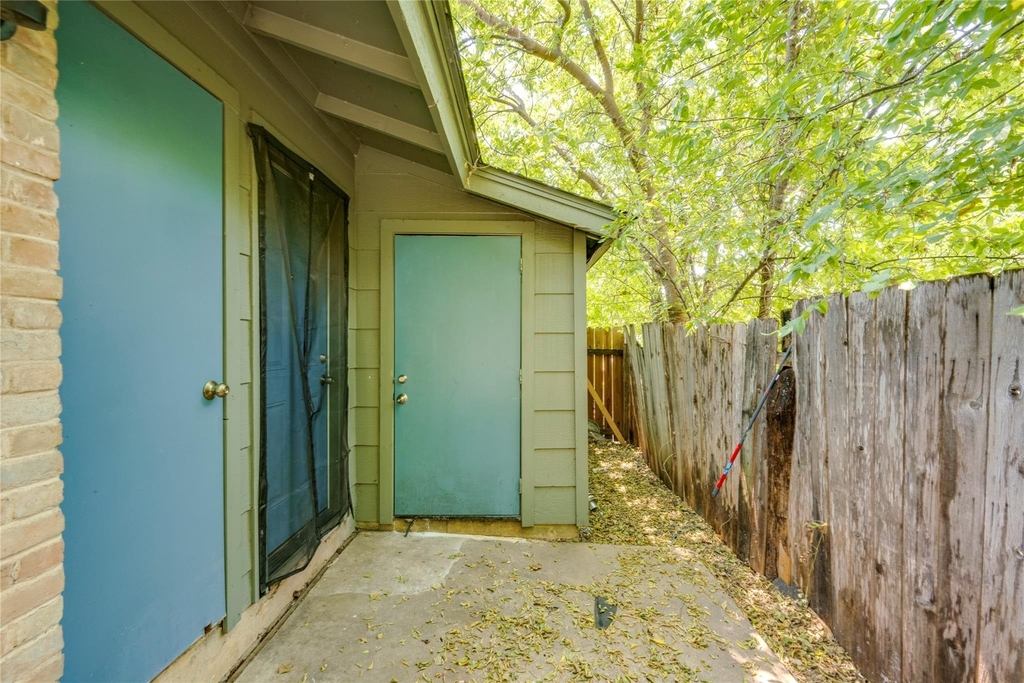 838 N Meadows Dr - Photo 25