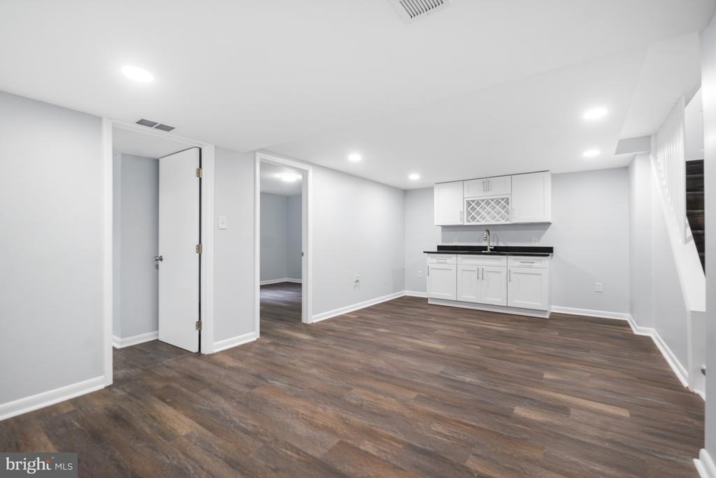 10705 Lockridge Drive - Photo 17