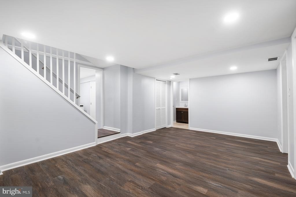 10705 Lockridge Drive - Photo 18