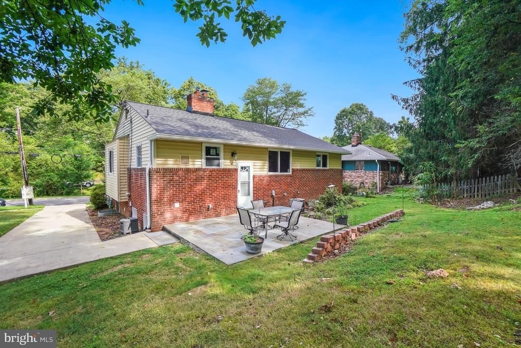 10705 Lockridge Drive - Photo 28