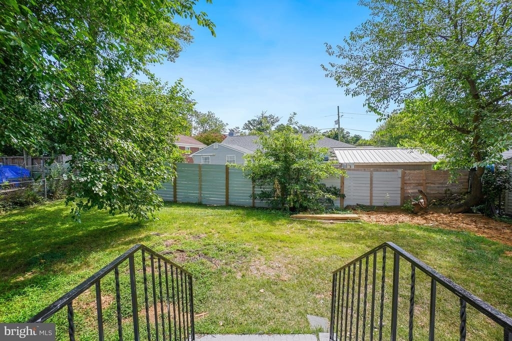 9403 New Hampshire Avenue - Photo 29