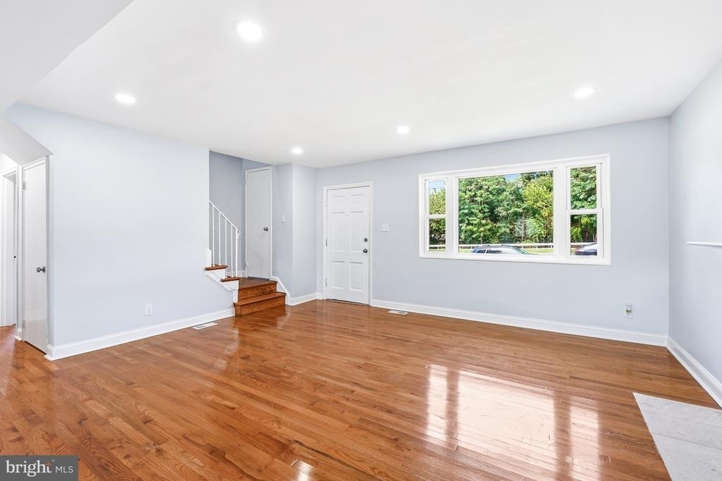9403 New Hampshire Avenue - Photo 3