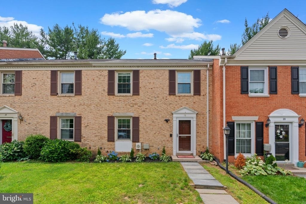 16 Cornerwood Court - Photo 0
