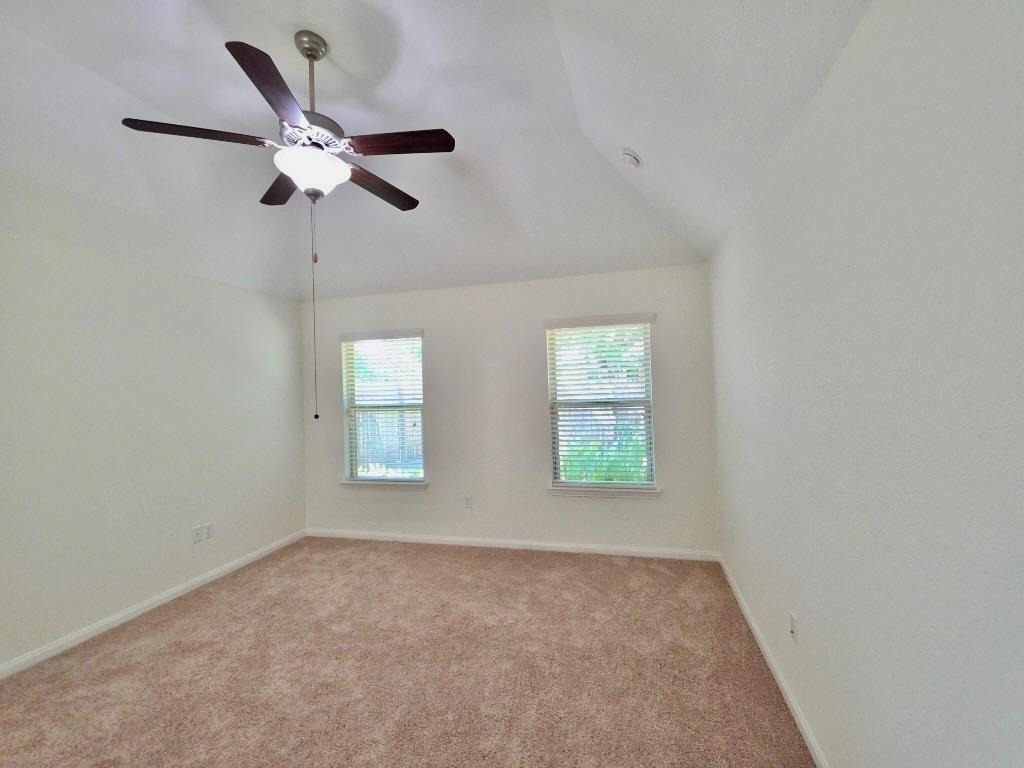615 Linares Ln - Photo 9