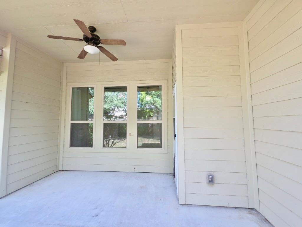 615 Linares Ln - Photo 24
