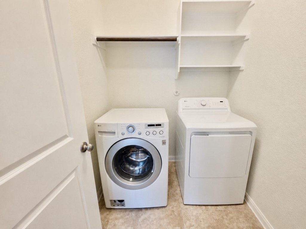 615 Linares Ln - Photo 23
