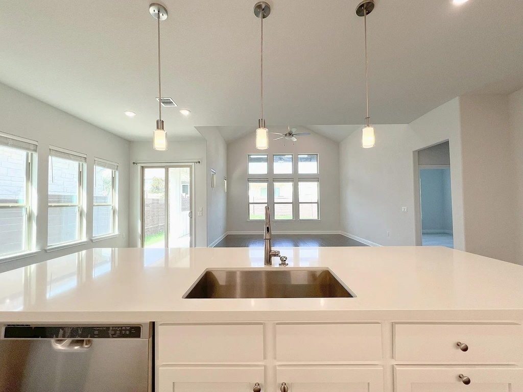 7212 Jument Dr - Photo 5