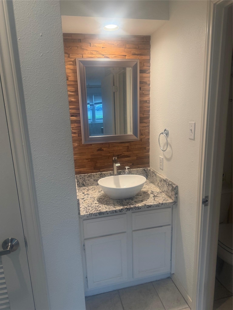 8888 Tallwood Dr - Photo 8
