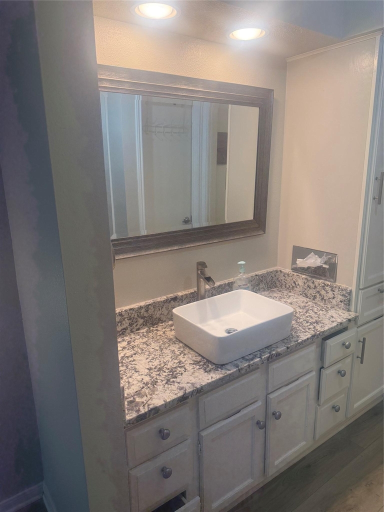 8888 Tallwood Dr - Photo 14