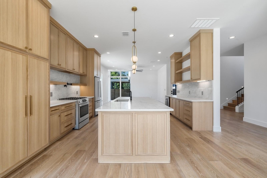 4806 Richmond Ave - Photo 3