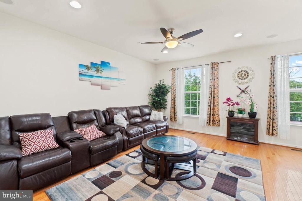 8056 Locust Mill Street - Photo 2