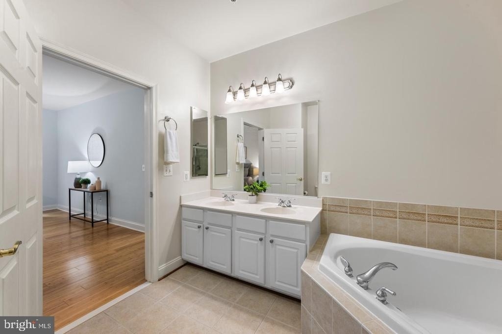10205 Wincopin Circle - Photo 18