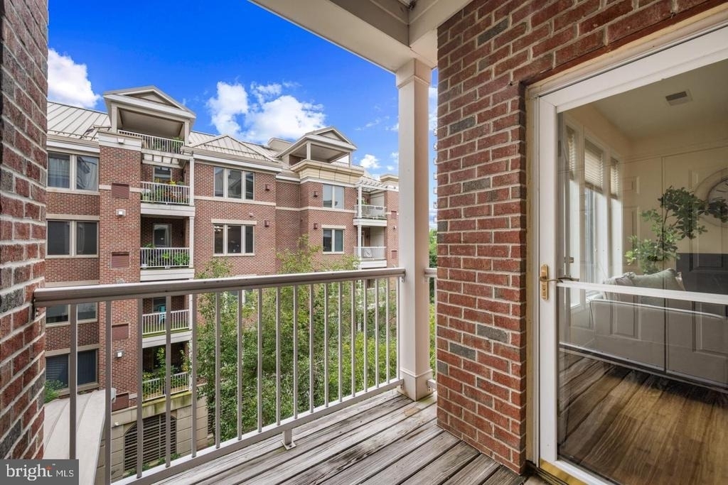 10205 Wincopin Circle - Photo 26