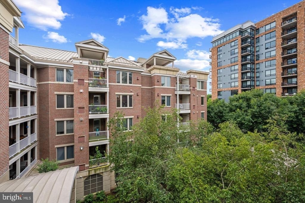 10205 Wincopin Circle - Photo 36