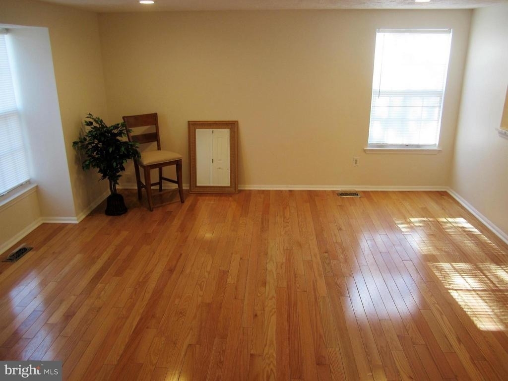 6085 Rock Glen Drive - Photo 3