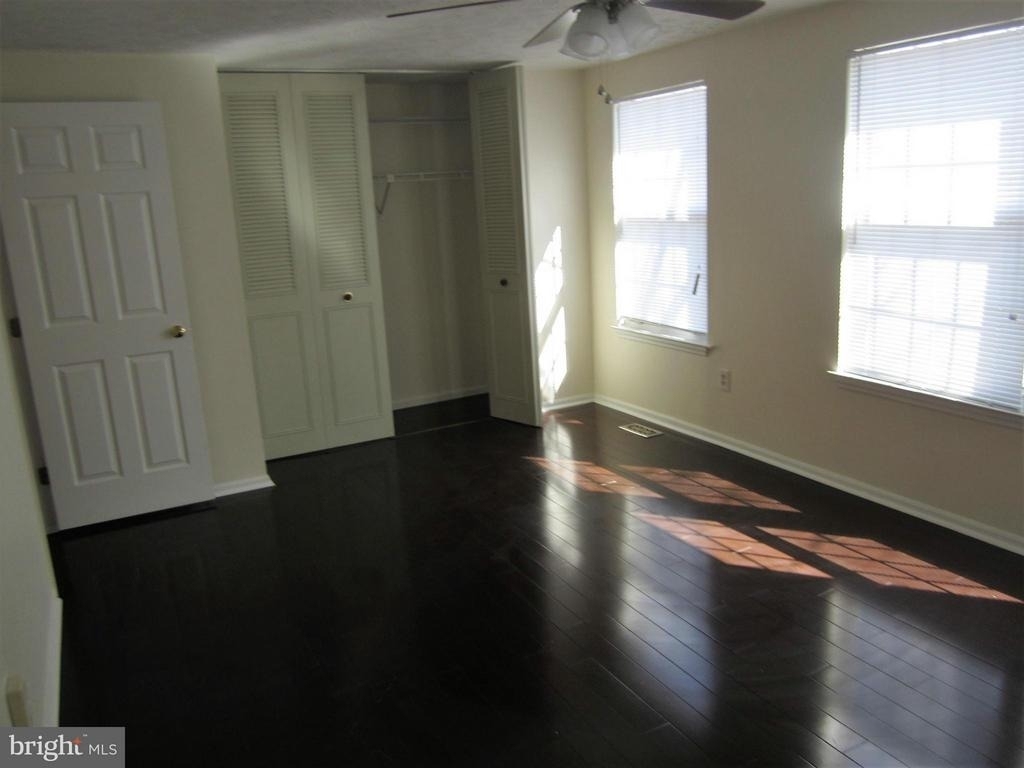 6085 Rock Glen Drive - Photo 9