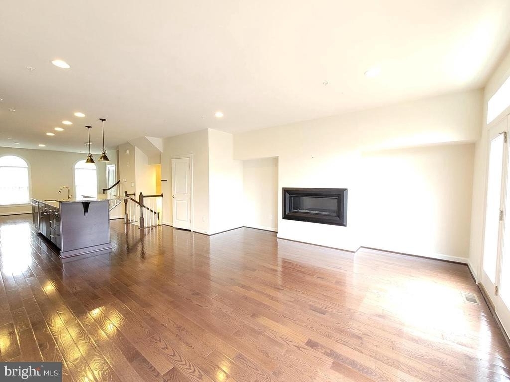 3605 Katherine Way - Photo 4