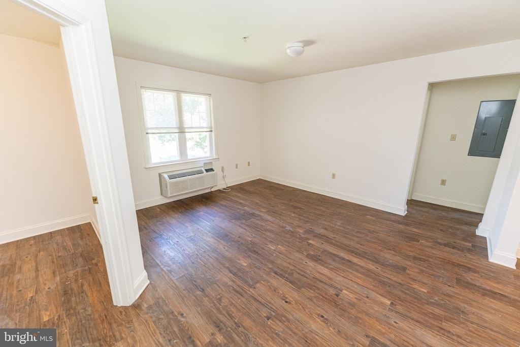 800 Travers Street - Photo 7