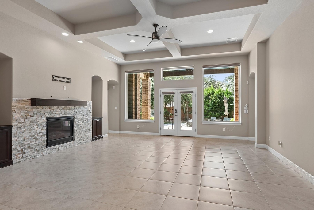 1700 Snyder Trl - Photo 7