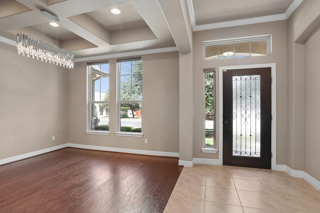 1700 Snyder Trl - Photo 1