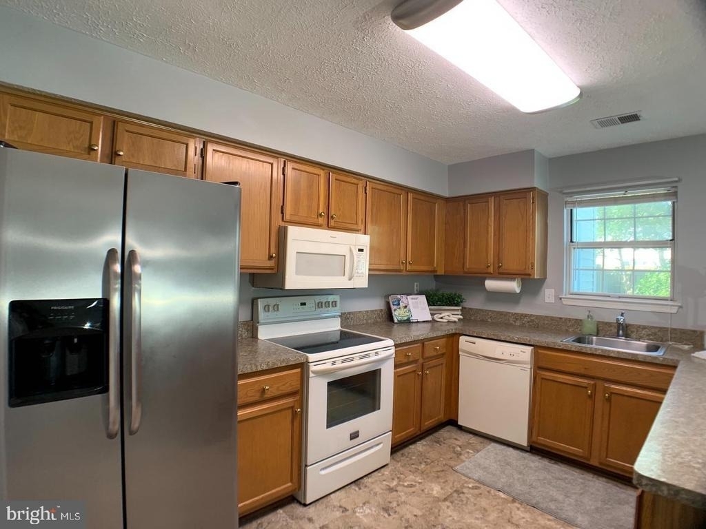 6101 Red Squirrel Place - Photo 2