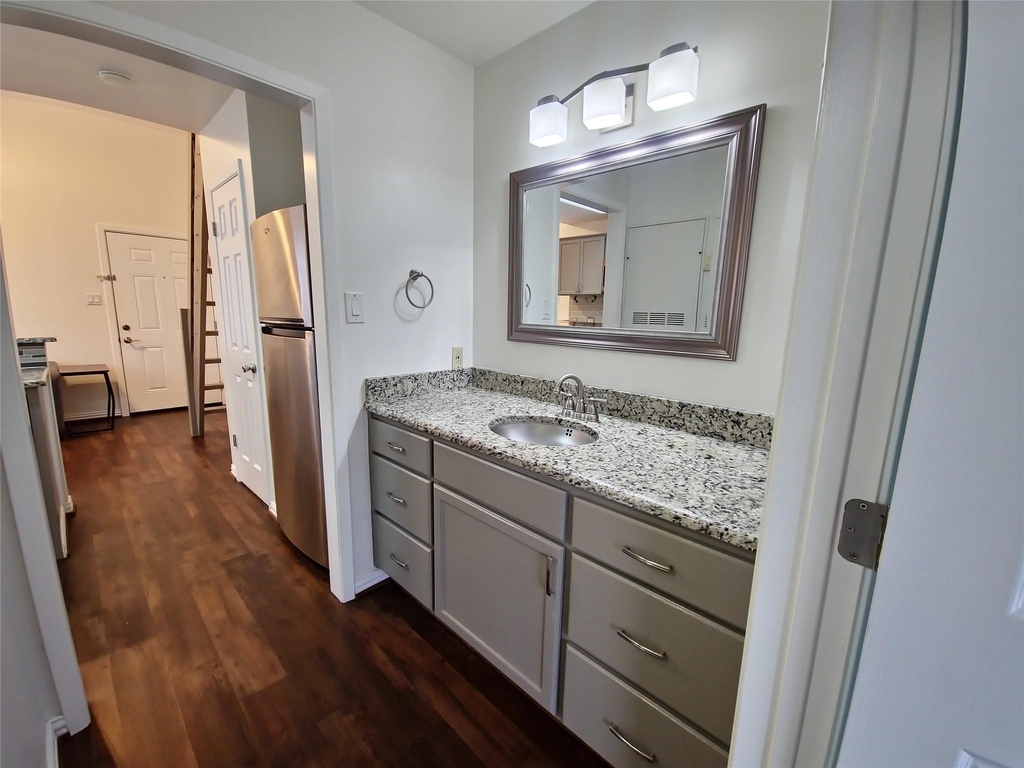 2313 Longview St - Photo 6