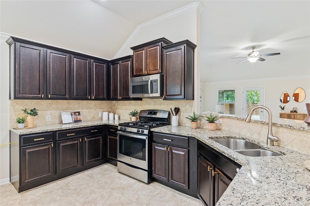 4017 Darryl St - Photo 5