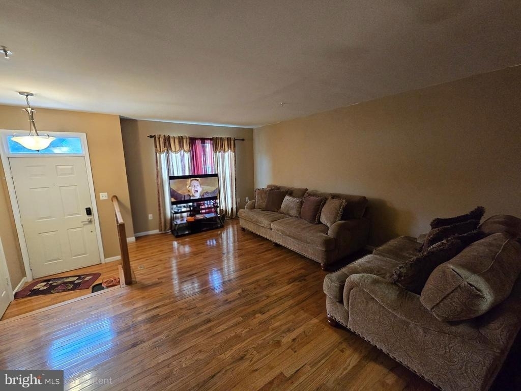 10544 Catalina Place - Photo 4