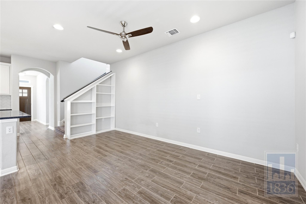 5916 Corrine Ln - Photo 4
