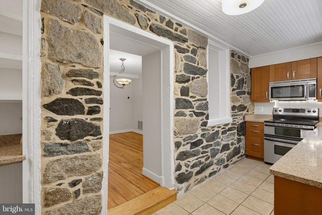 871 Oella Avenue - Photo 4