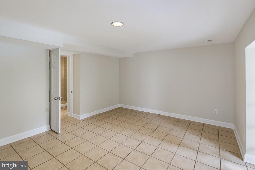 871 Oella Avenue - Photo 15