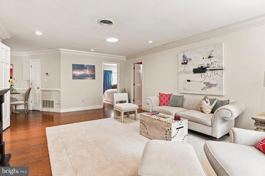 25 Highfield Court - Photo 3